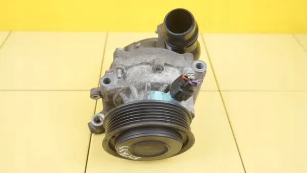 Vesipumppu OEM 55573999 Opel 1.6 CDTI:lle image 4