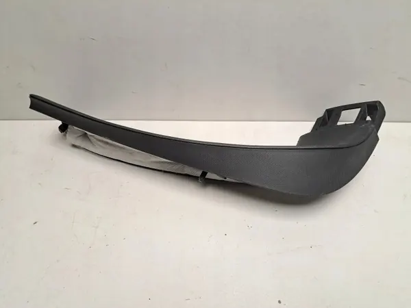 BMW X7 G07 Tavaratilan vuori OEM 7418849 Vasen puoli image 3