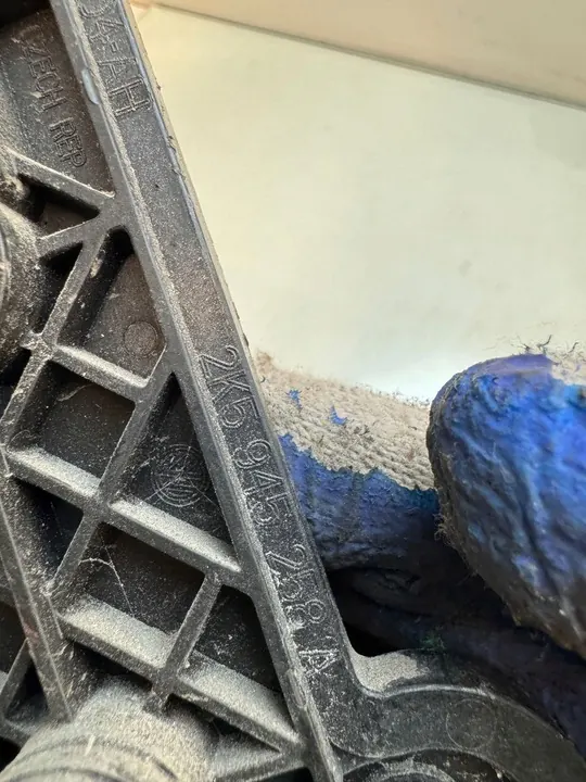 Baklampinsats höger Volkswagen Caddy 2K5945258A image 4