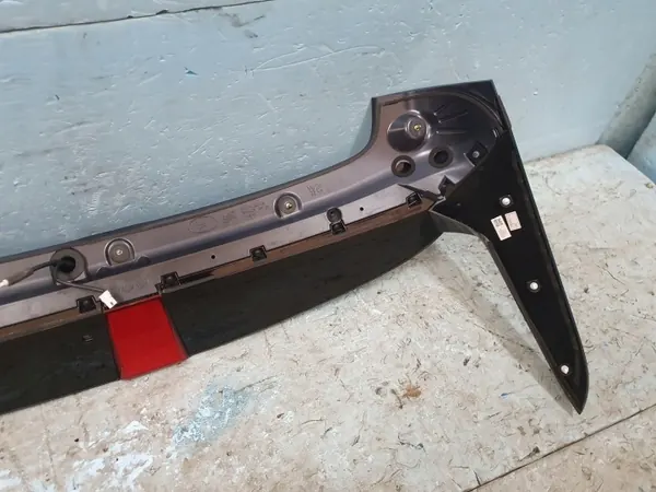 OEM 87210-BE100 Takaluukun Spoileri Hyundai Kona 2 image 7
