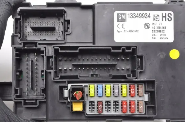 Zekeringkast Opel Meriva B 1.4 OEM 13349934 image 4