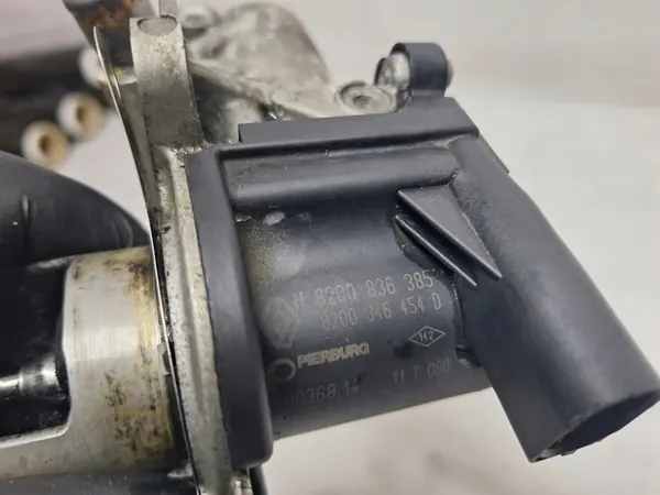 Válvula EGR Renault Diésel Usada OEM 8200614985 image 6