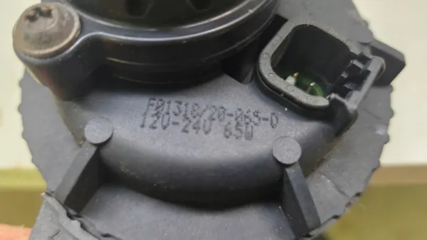 Séparateur de filtre à carburant Volvo FH4 Renault Range T Euro 6 OEM image 3