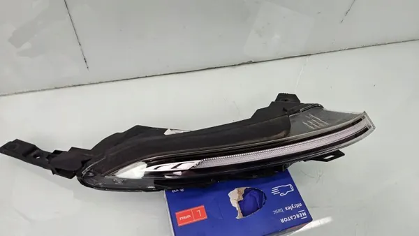 Hyundai OEM 92208-Q0700 Feu Droit DRL pour Bayon 24R image 4
