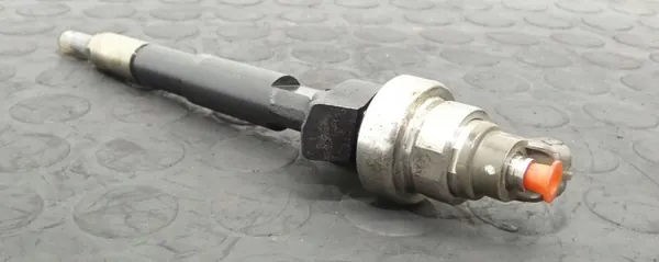 Injektor OPEL ASTRA J 1.7L diesel 2013 8973762703 image 4