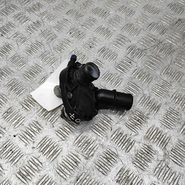 Carcasa de termostato Citroen C3 II image 4