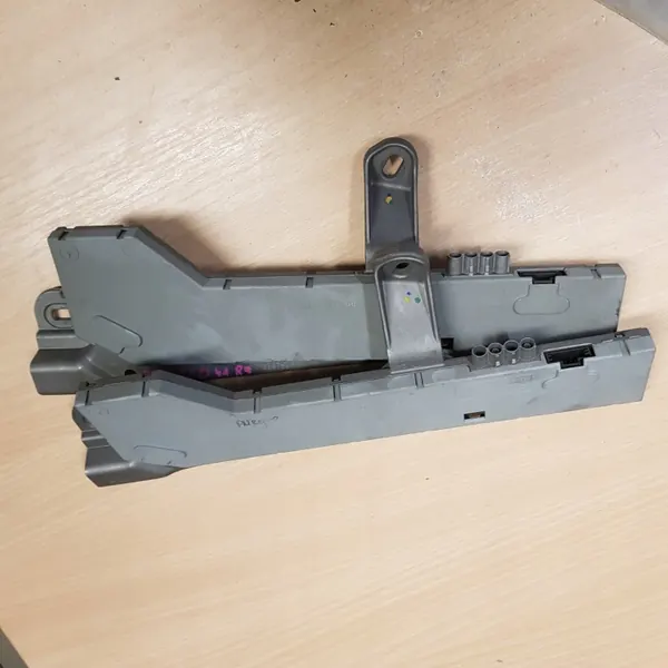 Amplificateur d'antenne Mercedes-Benz OEM A2118204189 image 3
