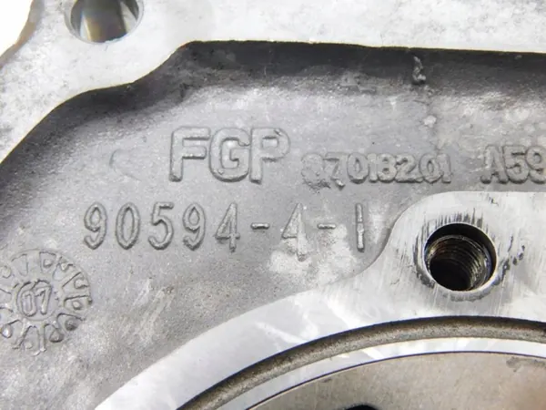 Pompe à huile OEM 37018201 pour Opel Vectra C 1.9 CDTI image 7