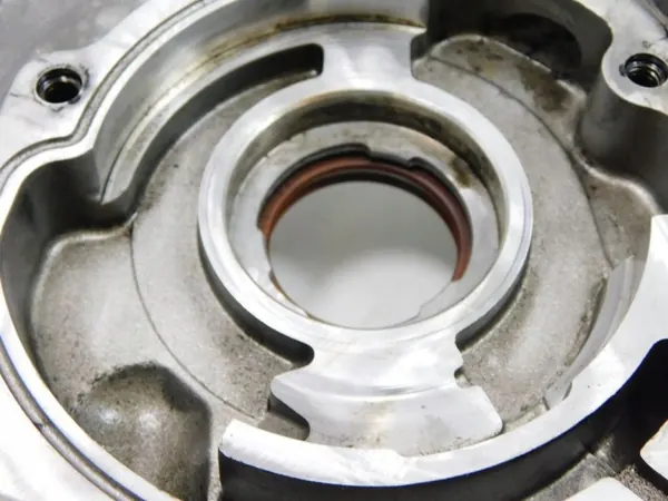 Pompe à huile OEM 37018201 pour Opel Vectra C 1.9 CDTI image 9