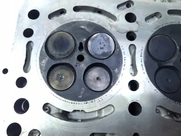 Culasse Mercedes-Benz OEM A6420100721 image 9
