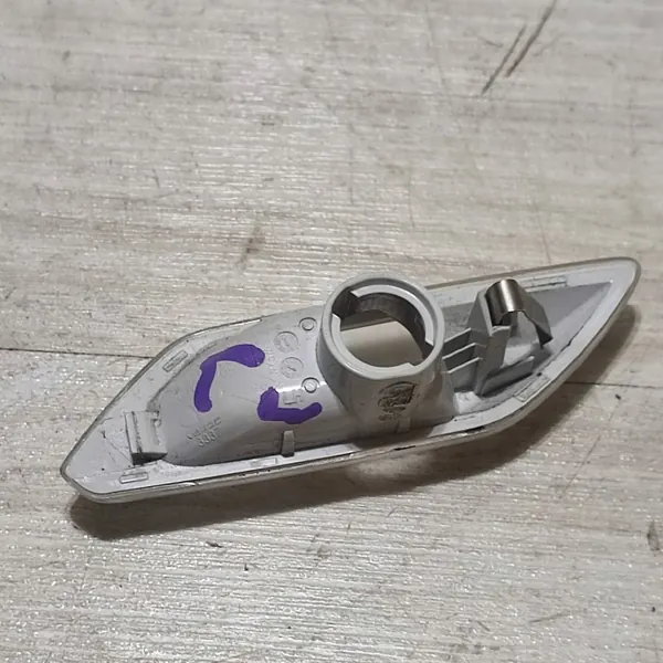 Clignotant gauche OEM 261662708R Dacia Sandero III image 3