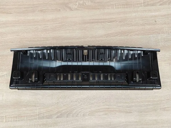 Capa de cinto traseiro OEM 7435220 para BMW Série 8 image 4