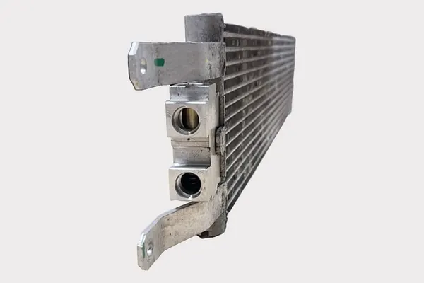 Radiador de óleo FIAT 500X 1.4L 2019 image 3