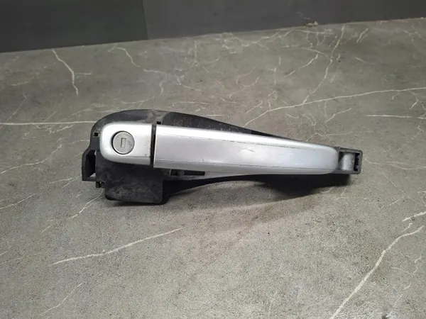 Höger bakdörrhandtag Citroen C3 OEM 9850444480 image 2