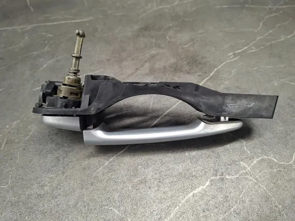 Höger bakdörrhandtag Citroen C3 OEM 9850444480 image 3