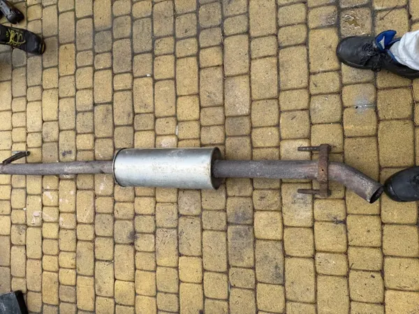 Mercedes Sprinter 906 Bakljuddämpare OEM A9064904401 image 2