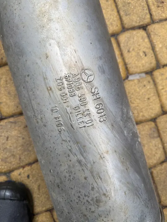 Mercedes Sprinter 906 Bakljuddämpare OEM A9064904401 image 3