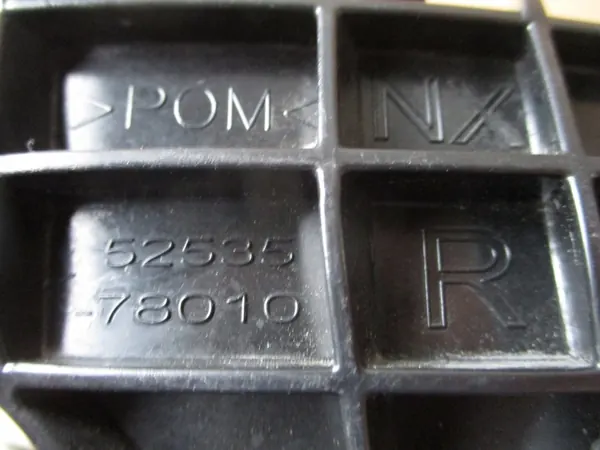 Scivolo di montaggio paraurti anteriore destro Lexus NX 14-21 OEM image 4