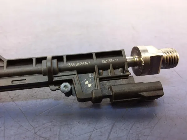 Injector Combustível BMW OEM 8626147 para Série 5 G30 image 4
