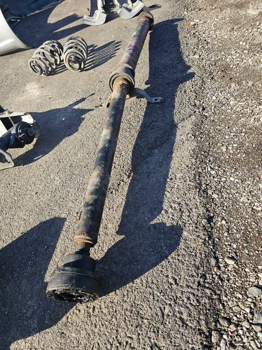 Drivaxel AUDI A4 2.5L diesel 2004 8E0521101D image 3