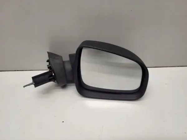 OEM 963015207R Oikea sivupeili Dacia Loganille image 2