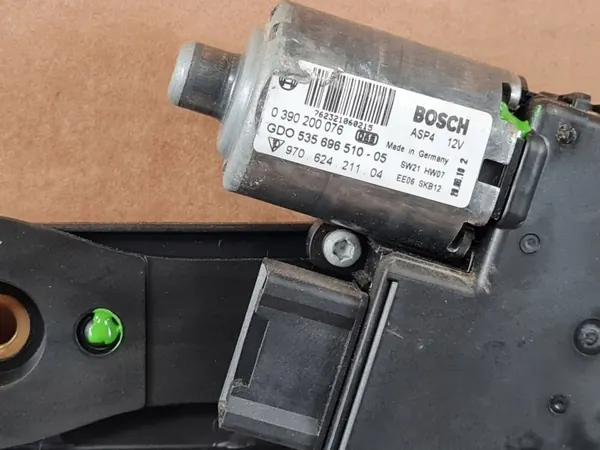 Porsche Panamera Schiebedach OEM 97056401106 - Gebraucht image 4