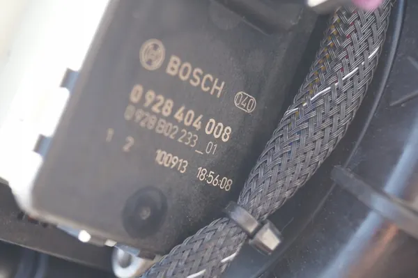 Tanque de Bomba AdBlue VW Crafter Mercedes Sprinter image 10