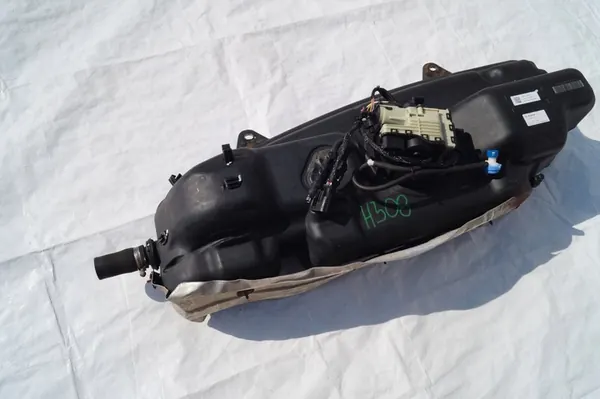 Tanque de Bomba AdBlue VW Crafter Mercedes Sprinter image 4