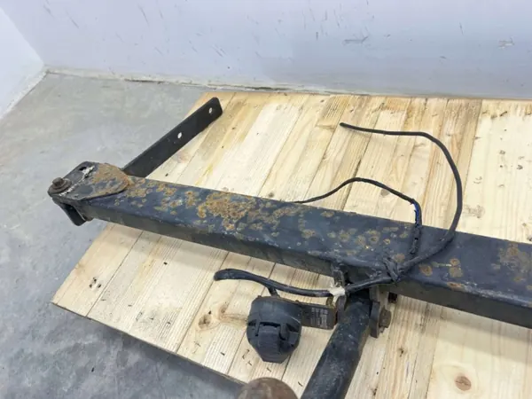 Aanhanghaak OEM 01 voor Mercedes W124 Sedan image 7