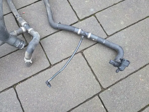 PUMPPUJOUSTEN KOKONAISUUS RENAULT TRAFIC III IV 2.0DCI image 5