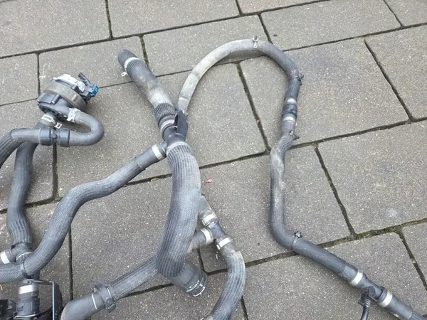 PUMPPUJOUSTEN KOKONAISUUS RENAULT TRAFIC III IV 2.0DCI image 6