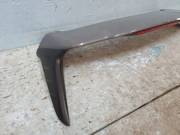 Takaluukun spoileri OEM 87210-J9000 Hyundai Konalle image 3