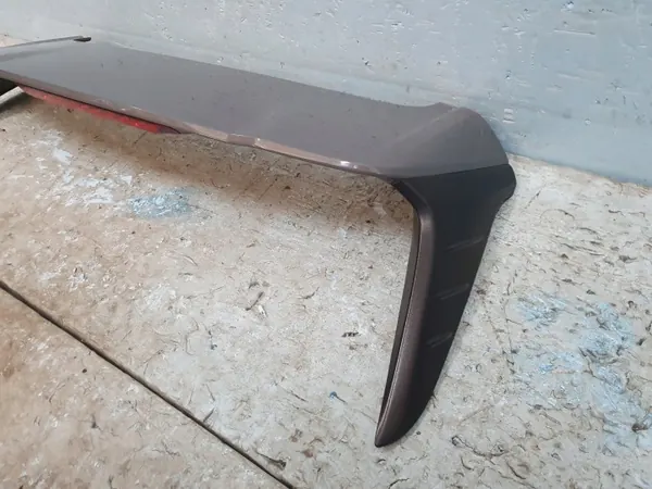 Takaluukun spoileri OEM 87210-J9000 Hyundai Konalle image 4