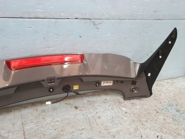 Takaluukun spoileri OEM 87210-J9000 Hyundai Konalle image 7