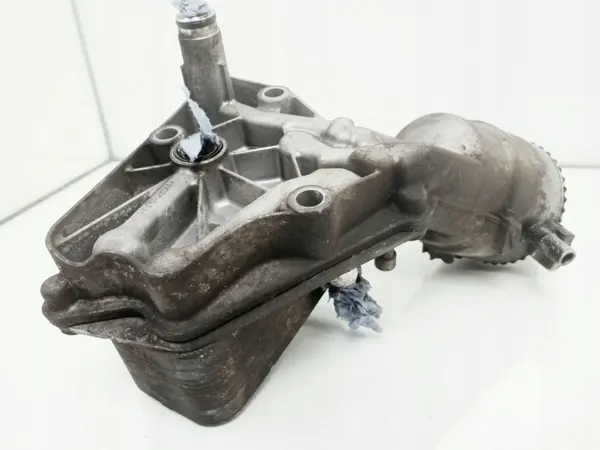 Opel Astra H Oljefilterbas OEM FRC10907 image 3