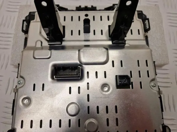 Écran tablette Renault Megane IV OEM 280909742R image 10