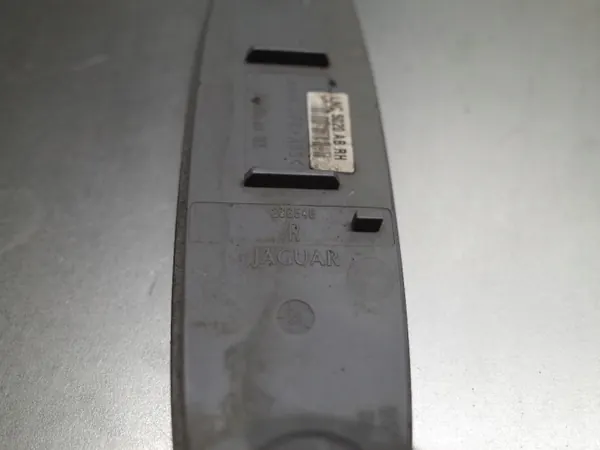 Jaguar XJ XJR X308 98-02 Rechter Bumperreflector LNC5020AB image 3