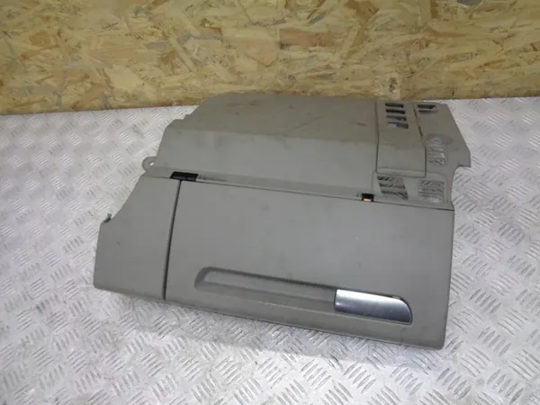 Luveta passageiro Audi A2 OEM 8Z1857095F 1999-2005 image 2