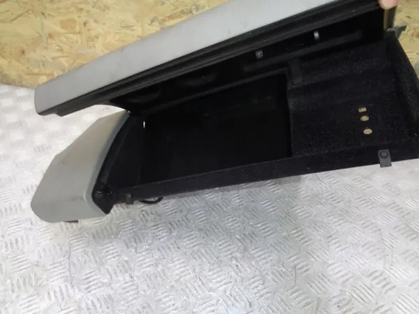 Luveta passageiro Audi A2 OEM 8Z1857095F 1999-2005 image 3