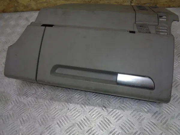 Luveta passageiro Audi A2 OEM 8Z1857095F 1999-2005 image 4