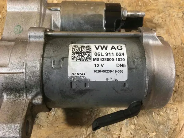 Motor de arranque AUDI A4 A5 Q7 06L911024 image 2
