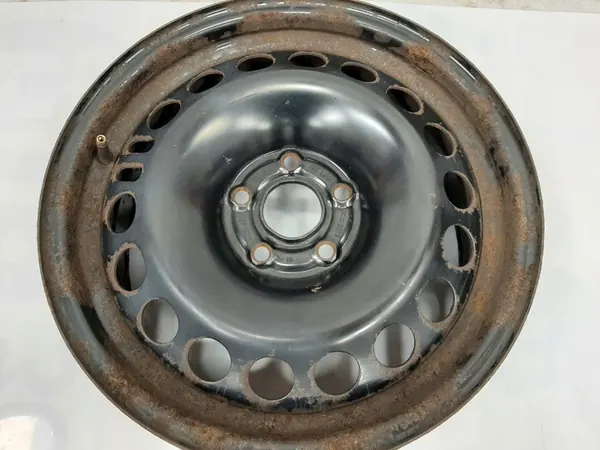 Rueda de acero Opel 6.5" x 16" 5x105 ET 39 image 3
