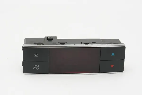 Panneau de Climatisation Mercedes C-Class W204 image 1