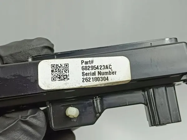 Contrôleurs Jeep Cherokee 2019 OEM 68295423AC image 5