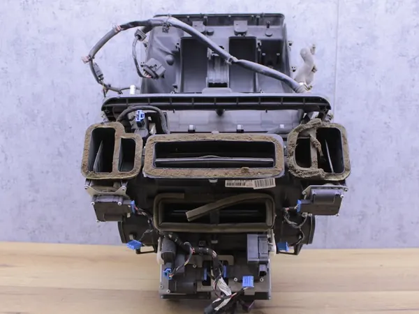 AUDI A8 D4 4H 2010-2017 Verwarming 4E0820003G image 4