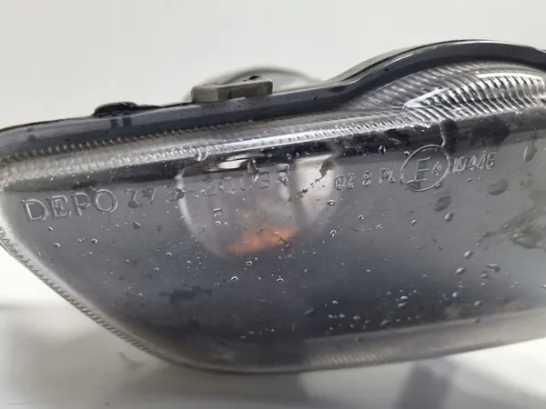 Volvo XC70 I V70 II Faro Antiniebla Derecho DEPO image 7