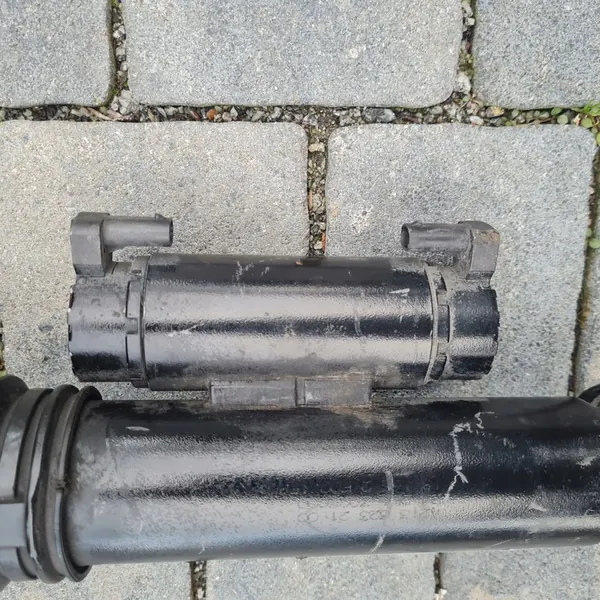 MERCEDES W213 E-KLASA FRONT SHOCK ABSORBER A2133201501 image 5