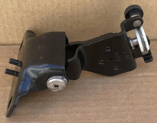 Rolo de porta deslizante VW Caddy OEM 2K7843304A image 2