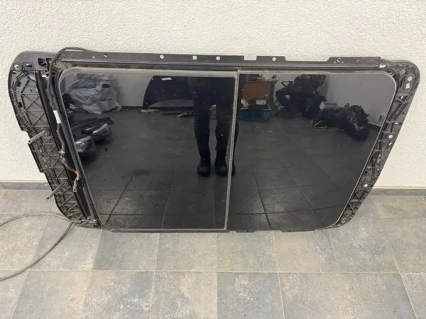 Peugeot 5008 II Zonnedak Compleet Set OEM 98342336ZD image 2