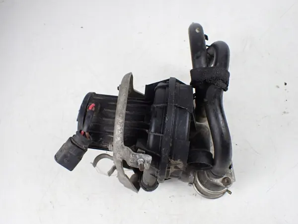 Toissijainen ilmapumppu OEM 07L959253A Audi A8 S8 D3 image 4